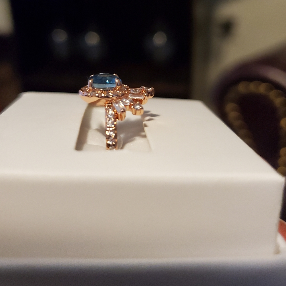 Ladies ring - Picture 2 of 6